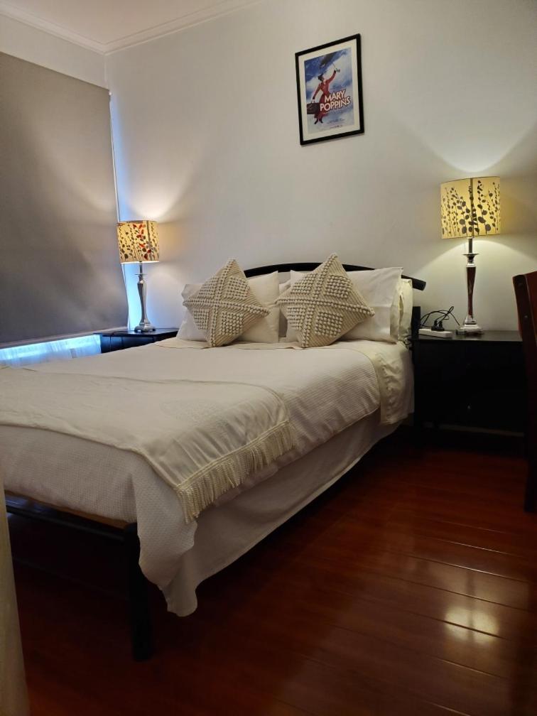 Sunny House - Melbourne Airport Home ภายนอก รูปภาพ